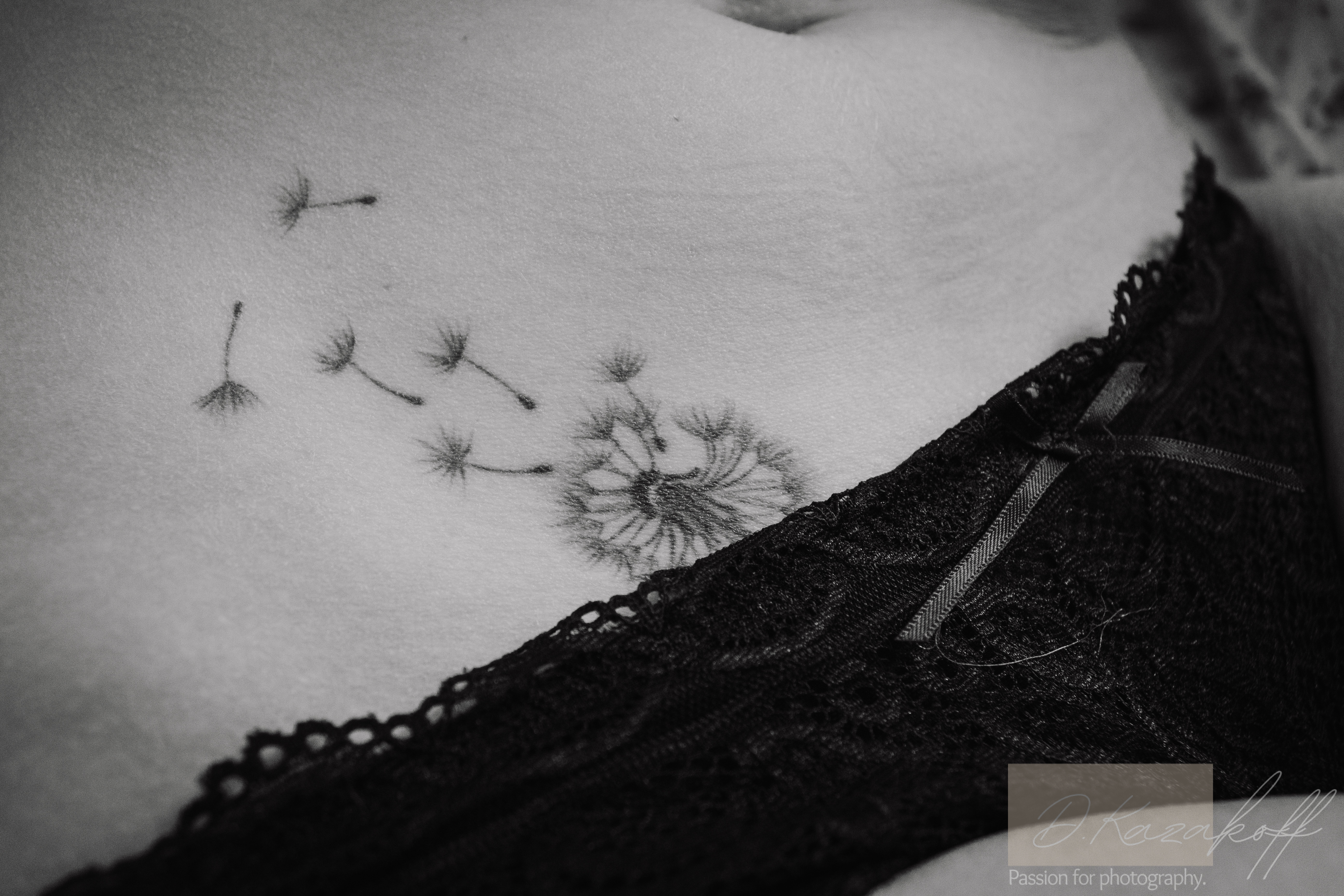 abdomen tattoo